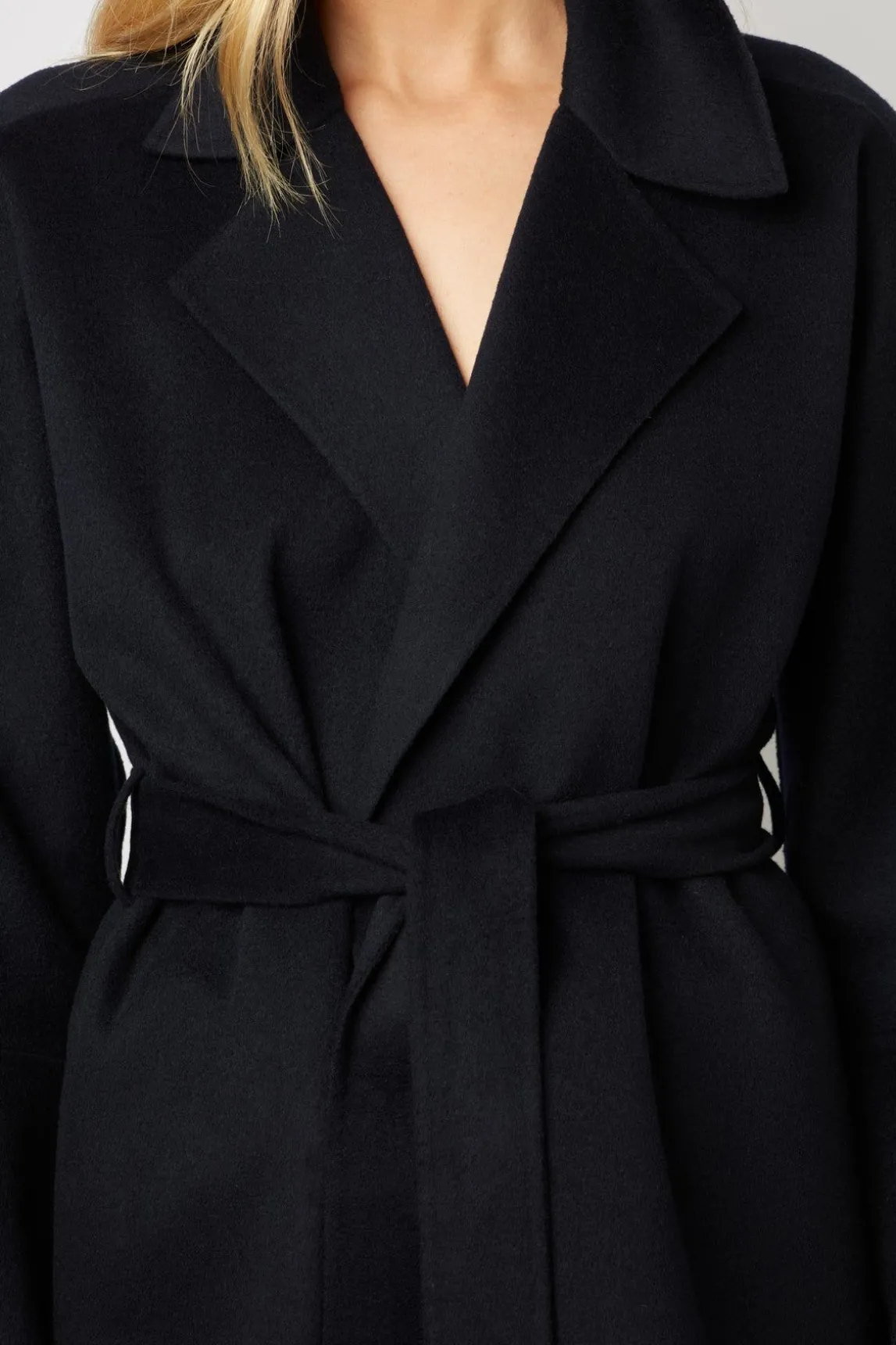 Manteau Court En Laine Fine Marine - Noranne